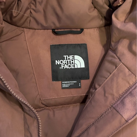 North Face Women’s Arctic Down Parka Maroon Purple, Small - Picture 8 of 9